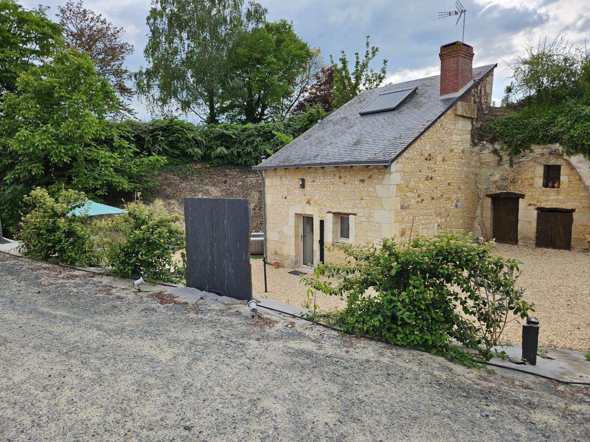 Maison 2-3 Pers Semi-Troglodyte Angers-Saumur ルレス＝ロシュムニエ エクステリア 写真
